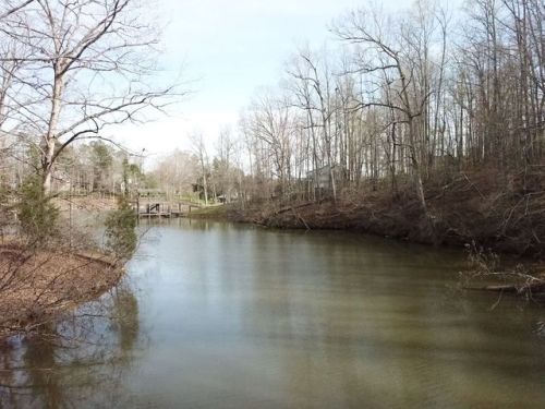 132 Woodberry Dr, Flay, NC 28021-9362