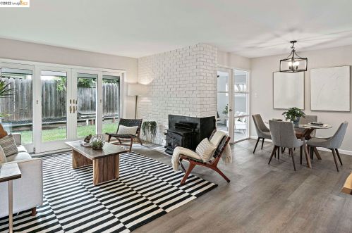 3213 Ida Dr, Concord CA  94519-2136 exterior