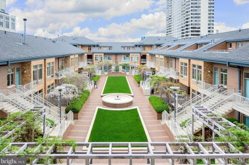 1900 Hamilton St, Philadelphia PA 19130-3889 exterior