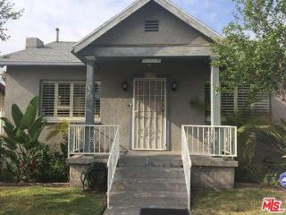 2519 Exposition Pl, Los Angeles, CA 90018-4228