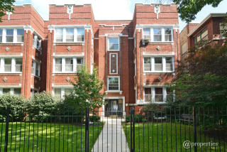 4451 Beacon St, Chicago IL  13211-6275 exterior