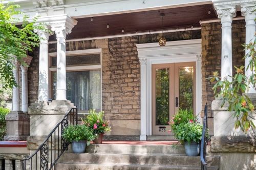 836 Highland Ave, Pittsburgh, PA 15215-1226