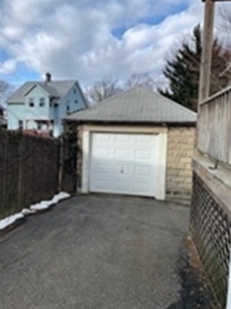 87 King Philip Rd, Worcester MA 01606-2363 exterior