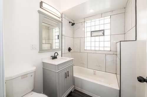 245 18 Ave, Broadview IL 60155-3932 exterior