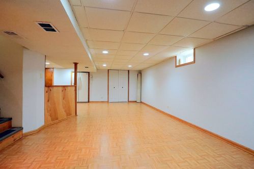 5431 Newcastle Ave, Chicago IL 60638-2303 exterior