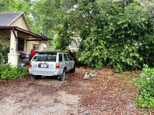 105 Osborne Ave, Tampa, FL 33603-2017