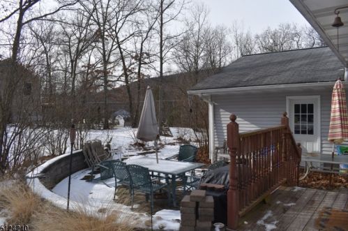 1020 Owassa Rd, Fredon NJ 07860-4120 exterior