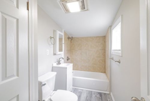 797 White St, Springfield MA  01108-3241 exterior