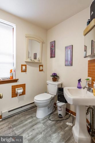 618 King St, Lancaster PA 17602-3237 exterior