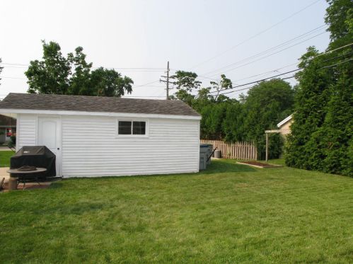 3411 95, Milwaukee WI 53222-3555 exterior