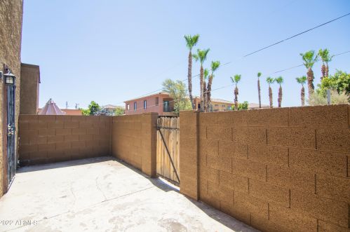 16225 30th St, Phoenix AZ  85032-3011 exterior