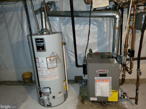 349 Kerlin St, Chester PA 19013-3819 exterior