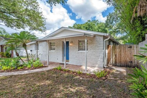 315 Haya St, Tampa FL  33603-1936 exterior