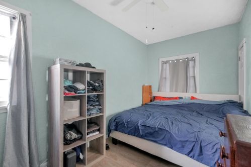 1224 Valley Ave, Grand Rapids MI 49504-2965 exterior