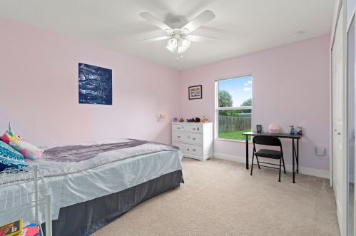 2415 Atlantic Beach Blvd, Fort Pierce FL  34949-1525 exterior