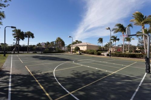 7520 Firenze Ln, Naples FL 34114-2657 exterior