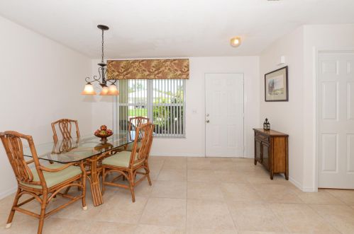 5675 Travelers Way, Fort Pierce FL 34982-4058 exterior