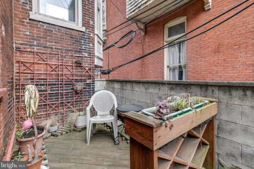 2302 Locust St, Philadelphia PA 19139-4517 exterior