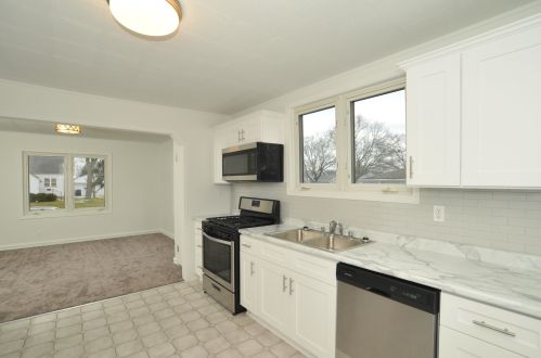 3719 89th St, Milwaukee WI  53228-1601 exterior