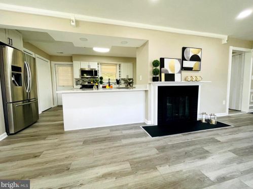 428 Northwest Dr, Silver Spring MD  20901-4417 exterior