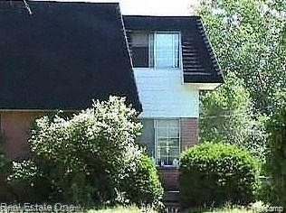 2914 Lovington Dr, Troy MI  48083-4478 exterior