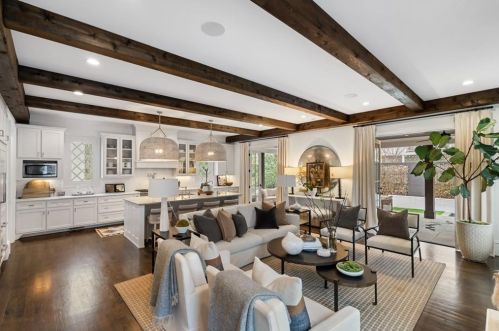 2652 Forrest Way, Atlanta GA  30305-3770 exterior