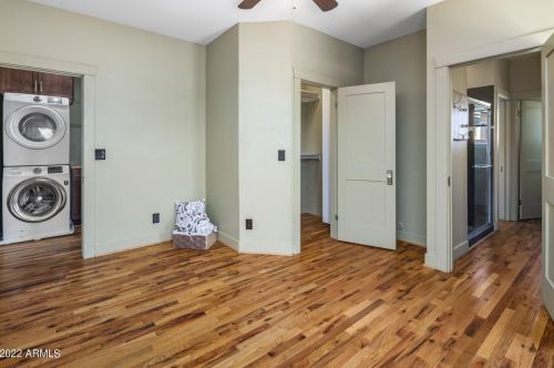 1118 12 St, Phoenix AZ 85086-7350 exterior