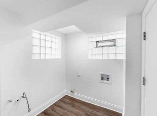 5009 Lavergne Ave, Chicago IL 60638-5831 exterior