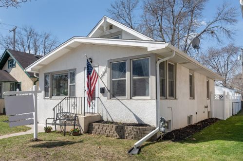 352 8th Ave, South Saint Paul, MN 55075-2508