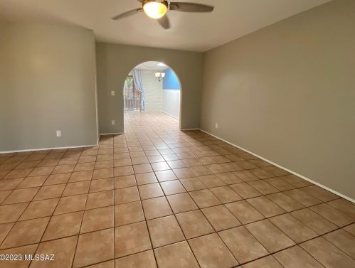 6126 14 St, Tucson AZ 85711-4215 exterior