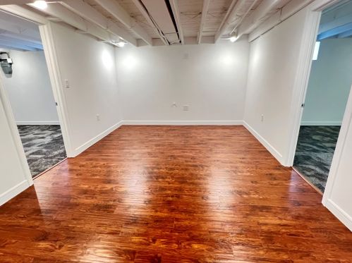 7823 Kilbourn Ave, Chicago IL 60646-5019 exterior