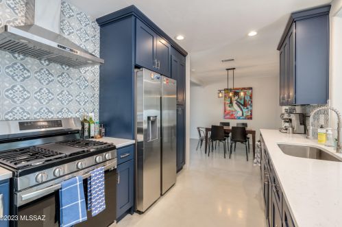 221 Calle De Jardin, Tucson AZ  85711-3406 exterior