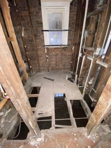 7746 Kingston Ave, Chicago IL 60649-4784 exterior