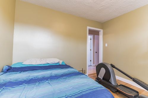 2819 Kilbourn Ave, Chicago IL 60623-4213 exterior