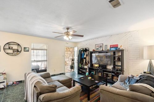 4711 Blueberry Trl, Austin TX 78723-5308 exterior