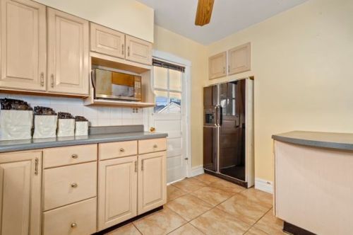 1428 21 Ave, Broadview IL 60153-1473 exterior