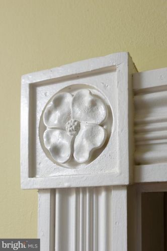 120 Queen St, Alexandria VA 22314-2610 exterior