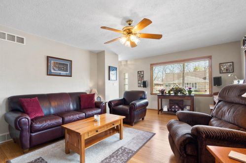 4963 19 St, Milwaukee WI 53209-5760 exterior