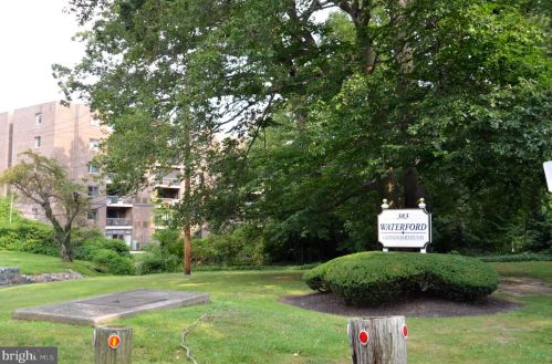 383 Lakeside Rd, Ardmore PA 19003-3232 exterior