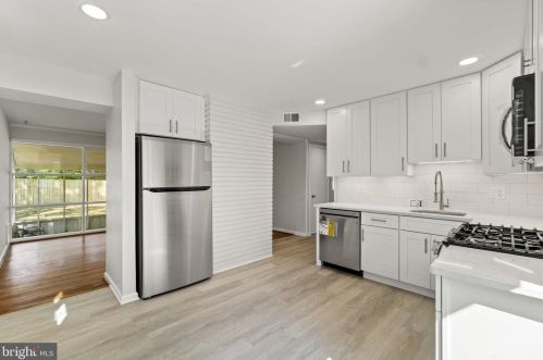 13112 Midway Ave, Rockville MD  20851-2313 exterior