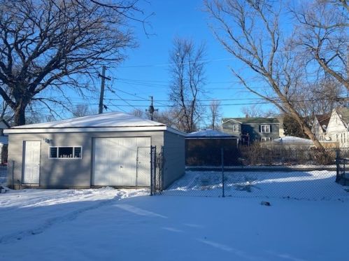 1010 8th St, Waukegan IL 60085-6983 exterior