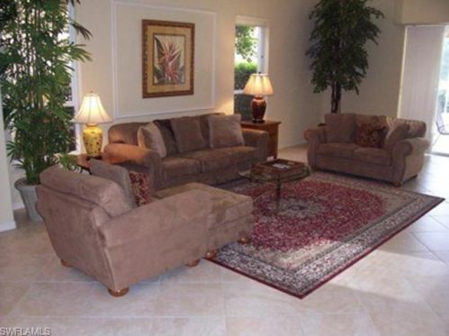 5815 Persimmon Way, Naples, FL 34110-2321