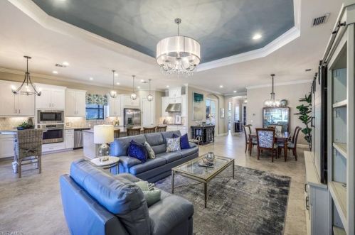 9465 Terresina Dr, Naples, FL 34119-2010