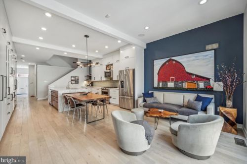 741 2nd St, Philadelphia PA 19122-4503 exterior