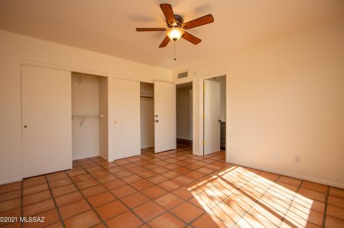 7437 Casablanca Dr, Tucson AZ 85704-1315 exterior