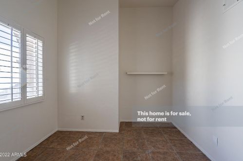 1393 Tamarisk Dr, Chandler AZ  85224-8502 exterior