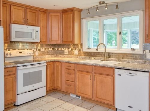 49 Poland St, Webster MA 01570-2712 exterior