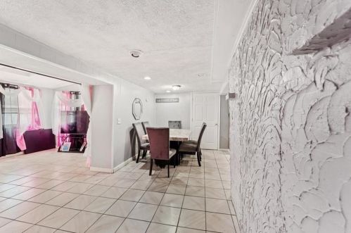 126 Moorefield St, Providence RI 02909-4835 exterior