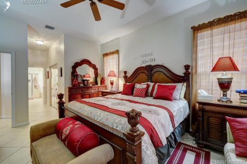 332 Shoreline Cir, Fort Pierce FL 34986-2913 exterior