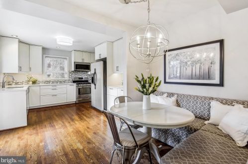 1612 Oakcrest Dr, Alexandria VA 22302-2337 exterior